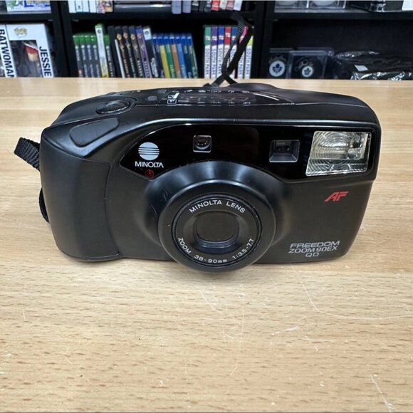 Vintage Minolta Freedom Zoom 90EX QD Point & Shoot 35mm Film Camera W/Case - Picture 2 of 7